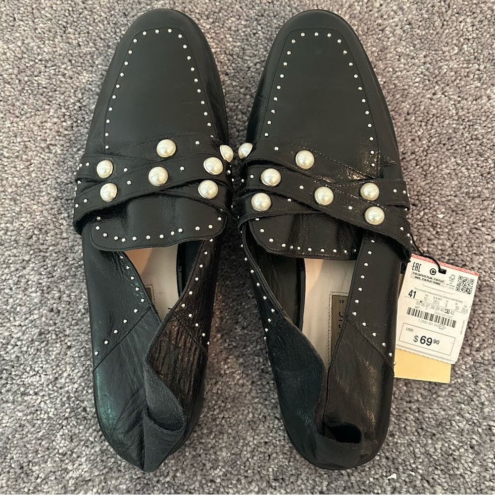 ZARA LEATHER LOAFERS WITH PEARL BEADS FLAT SHOE size 10